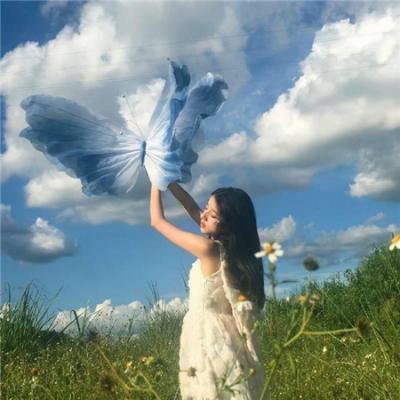 实力派歌手又出大瓜：与神秘男子同车离开，本人沉默不回应，一个月